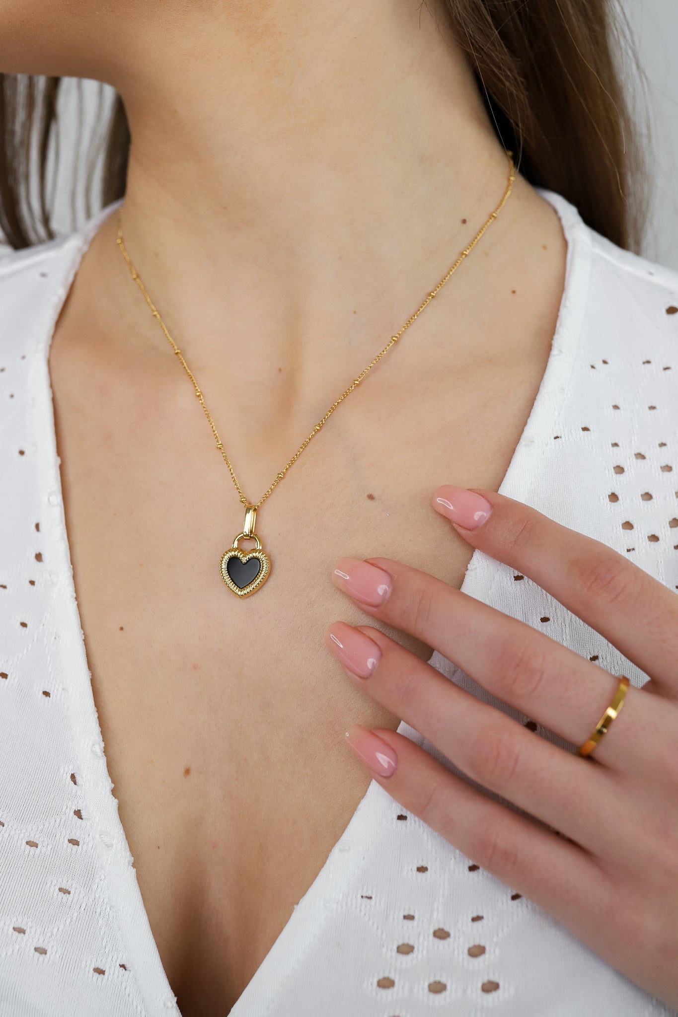 CUORE. Collar