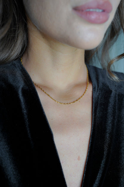 Collar FINE.