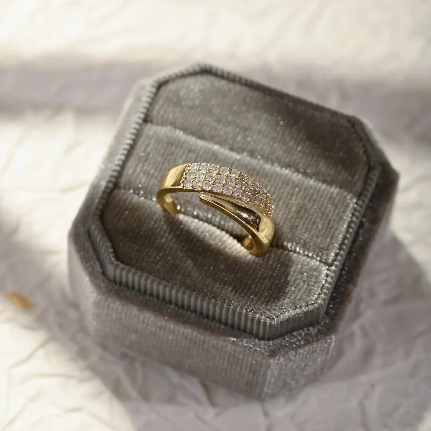 Éloïse – Anello dalla brillantezza senza tempo