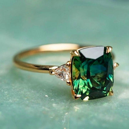 Fortuna – Anillo de circonita verde en oro