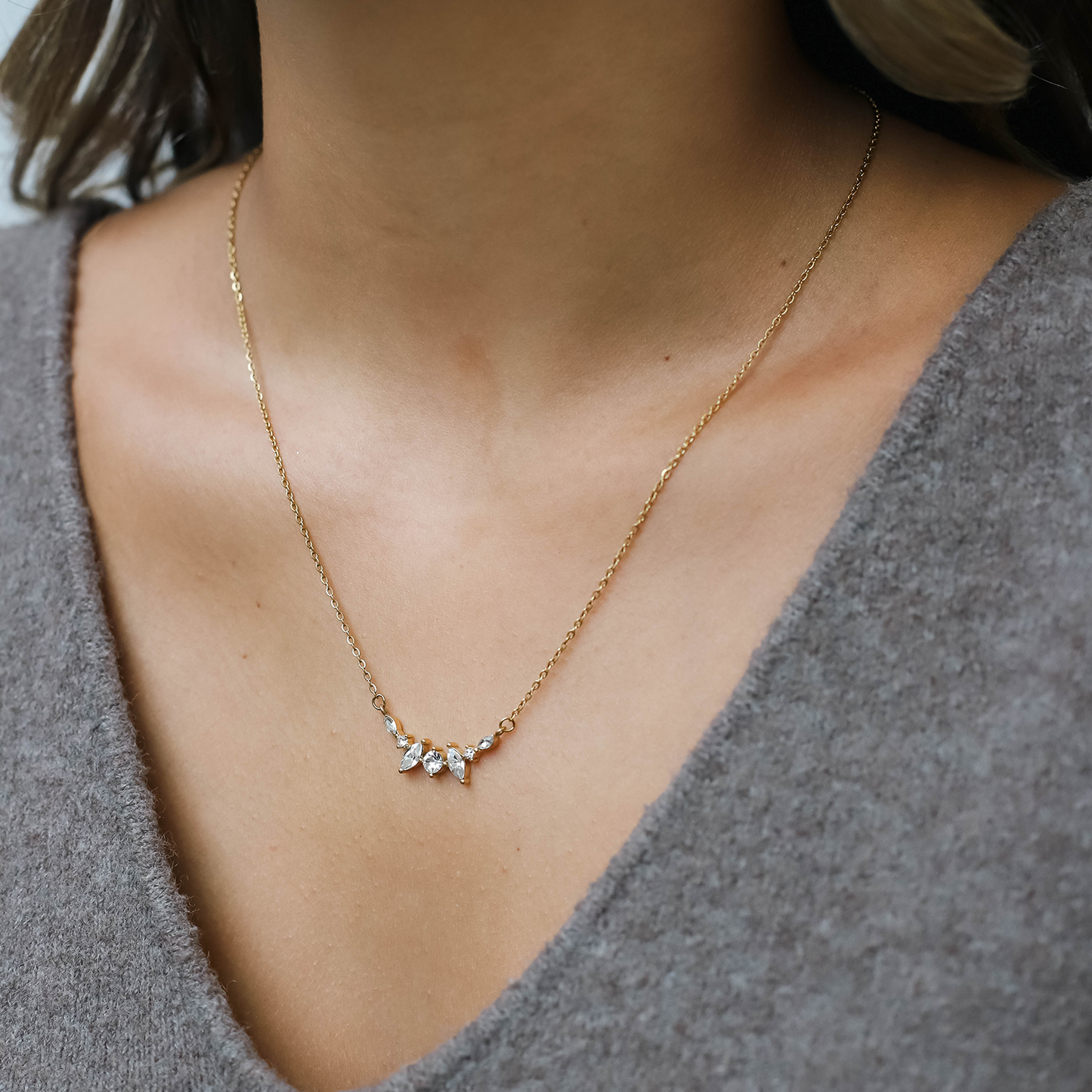 COSMO. Collar