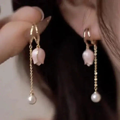Pendientes Colgantes Florales con Perla Dorados